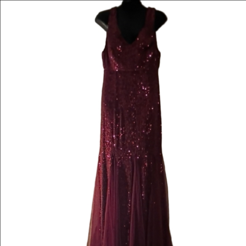 Elegant  Maxi Mermaid Style Tulle/ Sequin Dress. Size XL. From Aarjar.